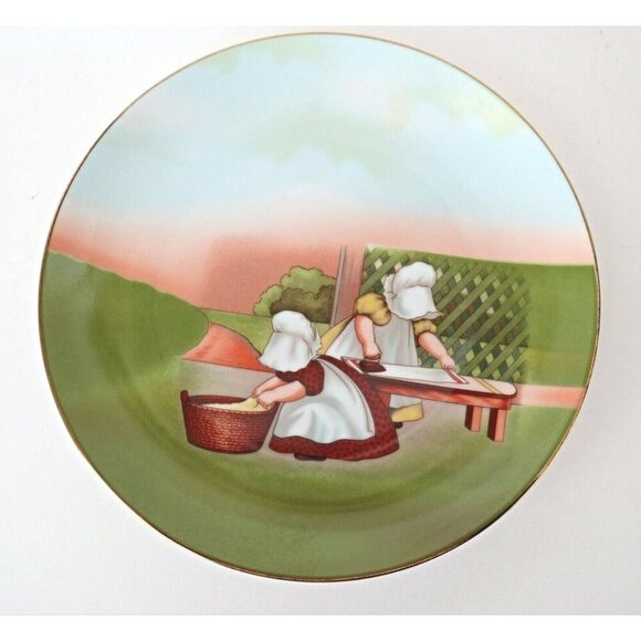 Royal Bayreuth Germany 1974 Sun-Bonnet Babies Tuesday "Ironing" Collector Plate - Picture 1 of 3